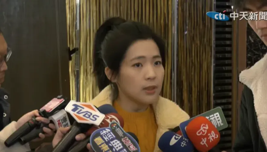 影/曹興誠下戰帖辯論！徐巧芯給答案狠酸：急了