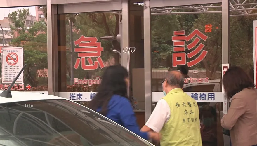 急診爆離職潮！專家憂「平均年齡上升」年輕醫不願投入