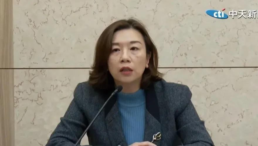 林靜儀「小腦袋」說延燒！基層藥師痛斥：官員都得大頭症