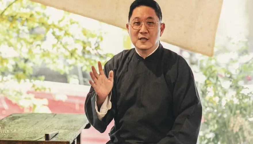 馮翊綱不忍了！稱藝術家一輩子都在追求「政治不正確」