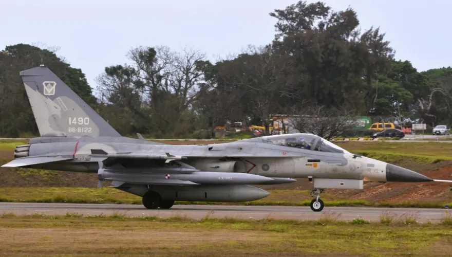自製空射雄三飛彈首度曝光　IDF戰機可望具備反艦戰力