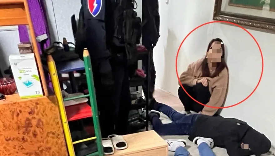 影/攻堅片！女毒販民宅當毒品分裝場　警突襲逮3嫌