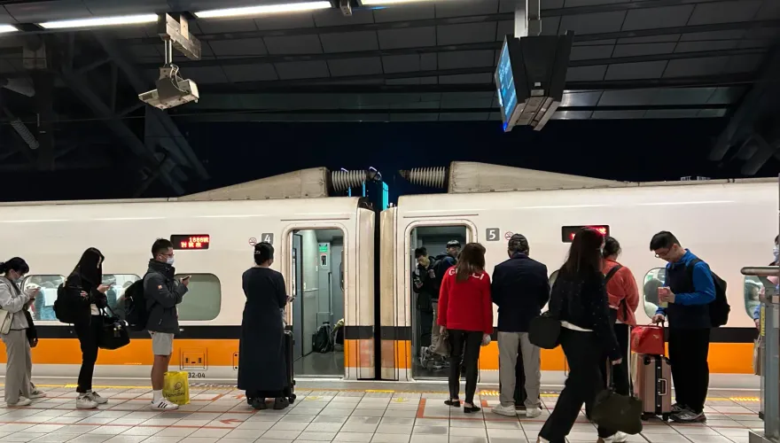 影/204車次08:26進板橋站「過站未停」　高鐵致歉：人為疏失