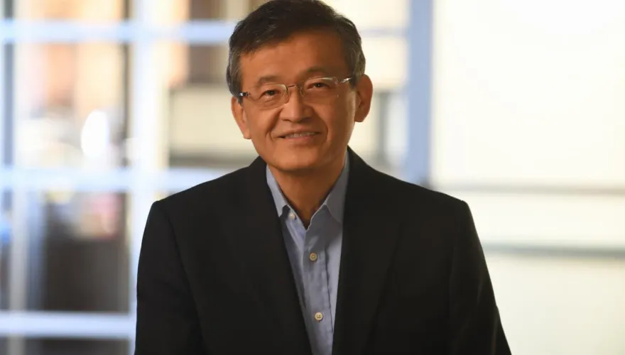 陳立武接掌英特爾薪酬曝光　合約條款與前任基辛格差異大