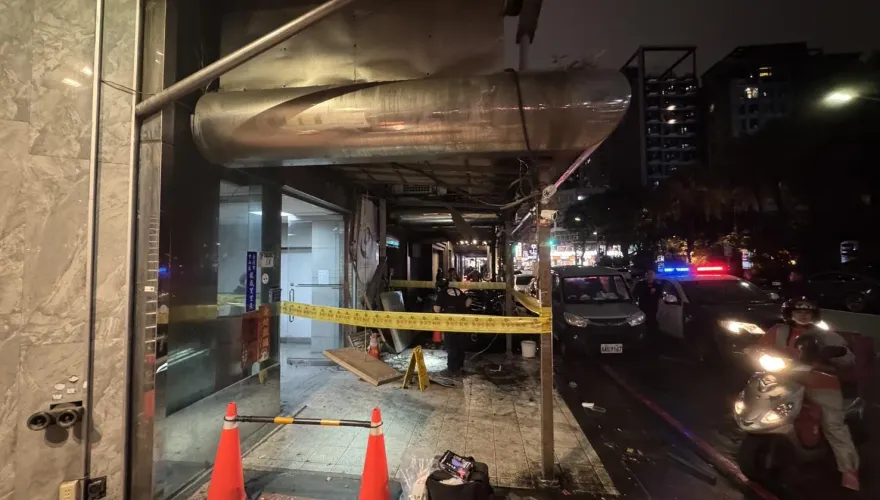 燒肉粽翻版！北市男模會館旁女子墜樓　撞破遮雨棚壓傷路人