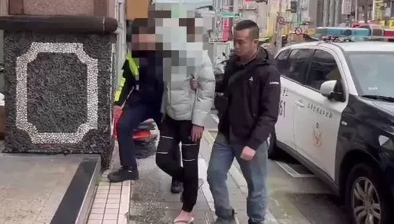 影/三重男慘遭「捅腹露腸」雙煞落網　其中1個未成年