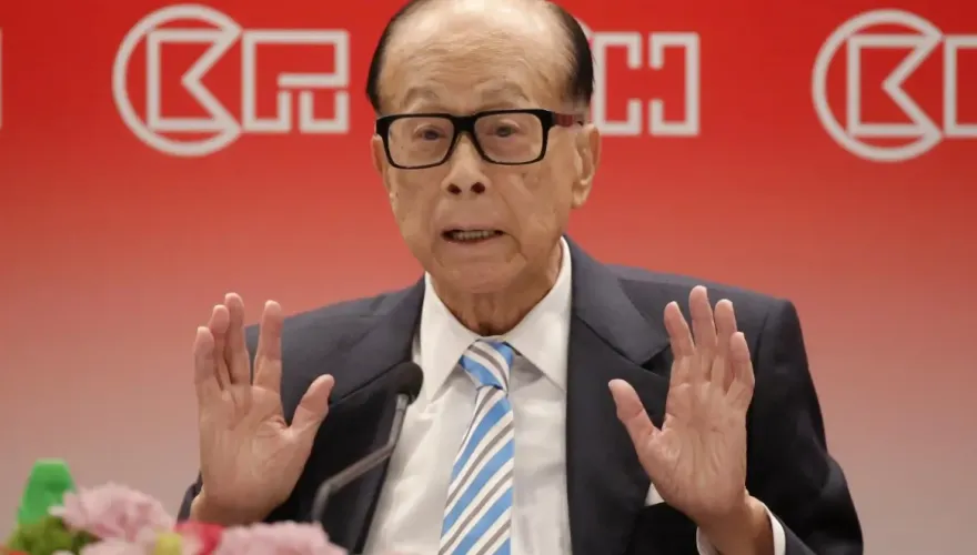 李嘉誠售全球43港口…財報營收驚人　《大公報》再發文：停止交割