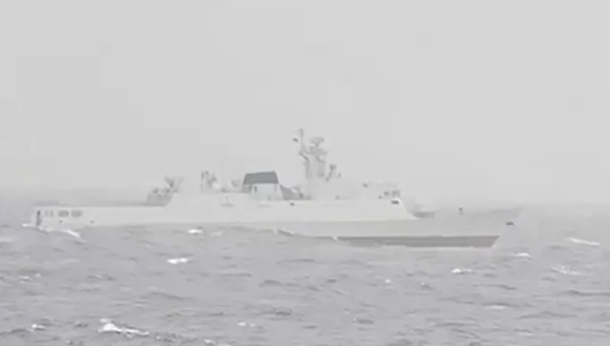 颱風逼近軍機消失　解放軍10艘船艦仍徘徊台海周邊