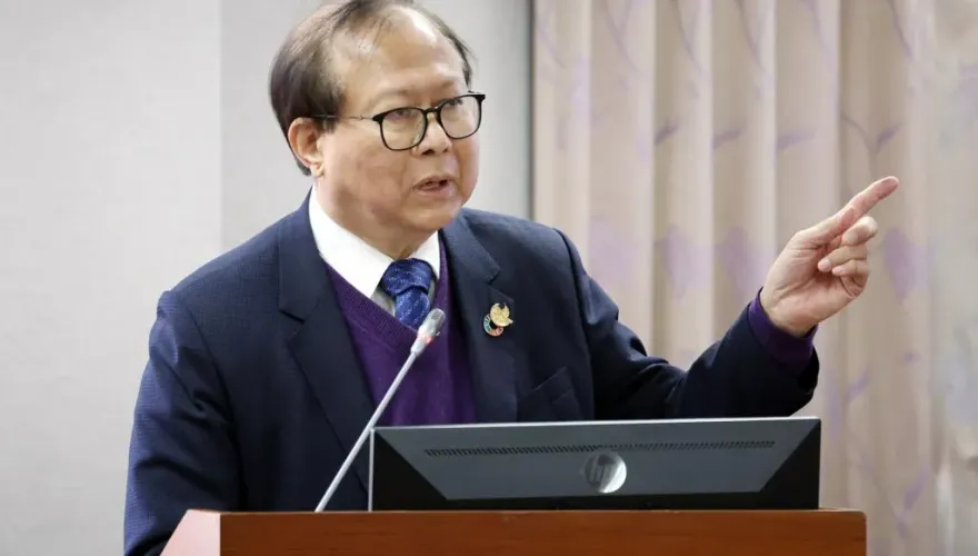 藍委問：五一勞動節可全國放假？　人事長答：我不反對