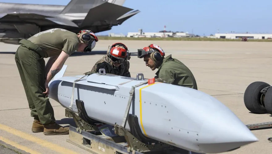 我國採購AGM-154C進度延宕　空軍兩度催促美方