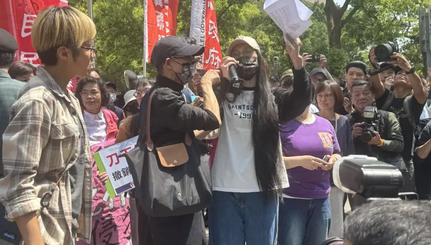 陸配網紅亞亞喊「不打算離開」！　 移民署：明天柔性驅離