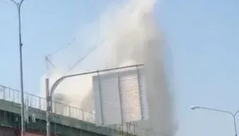 影/強震襲緬泰　曼谷興建中大樓倒塌、頂樓泳池成瀑布