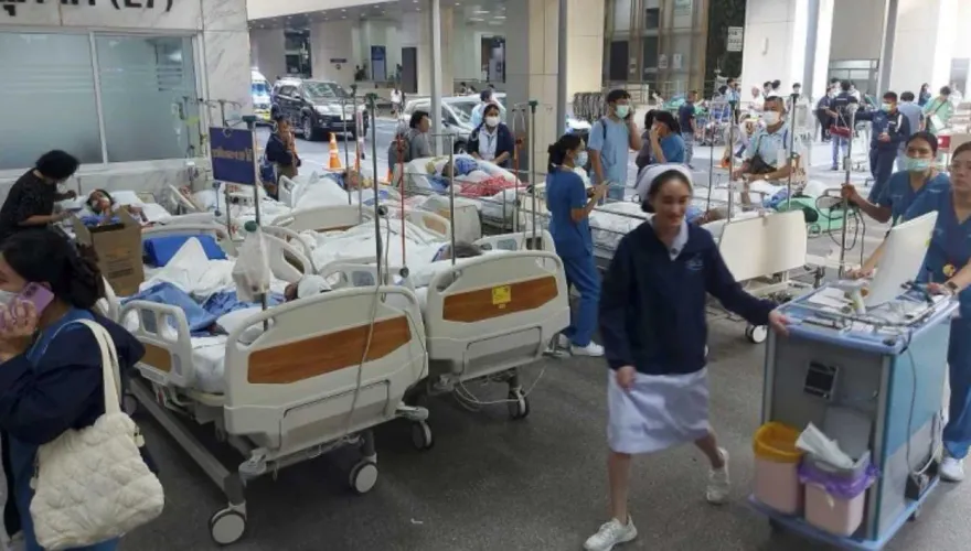 緬甸急診室爆滿！傷患湧入醫院被拒　專家：強震如切入地球大刀「直接撕裂」