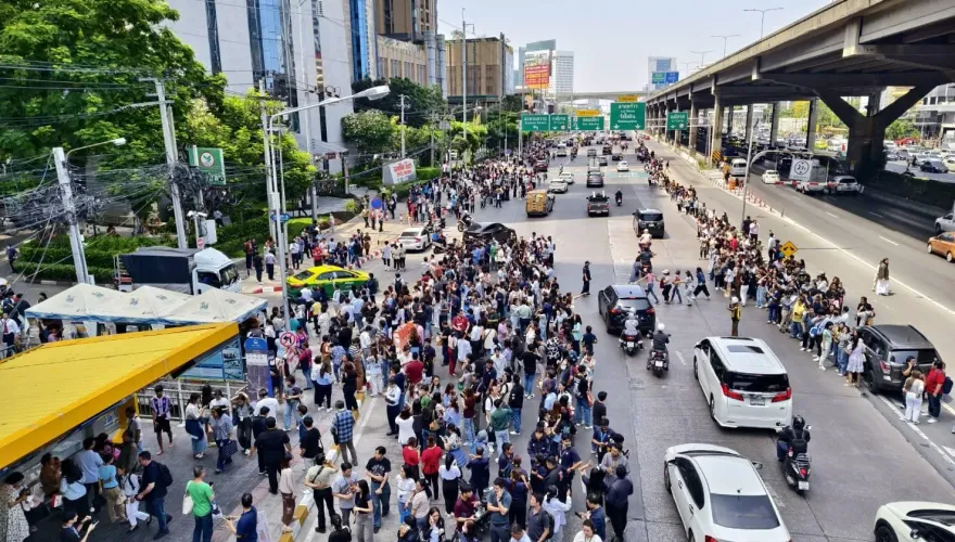 影/遊客回國述8.2地震：泰人赤腳狂衝「淡定的都台灣人」