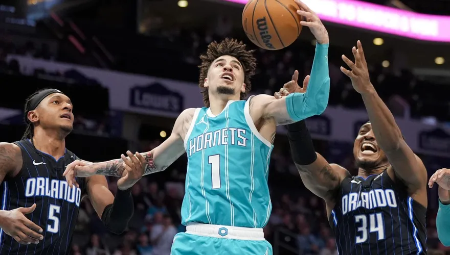 NBA/三球曬小丑圖打臉交易傳聞！宣示效忠黃蜂　怒斥假消息