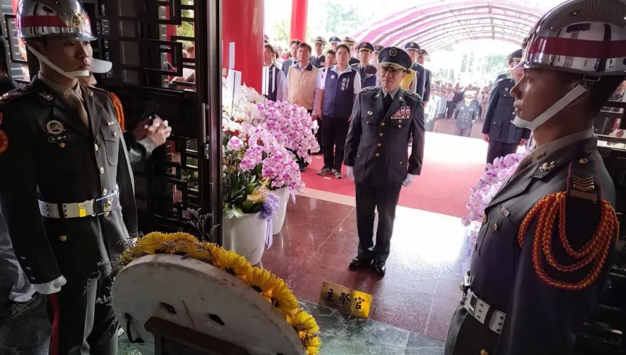 忠靈塔春祭八軍團指揮官沒唱國歌？在場人士：符合儀程