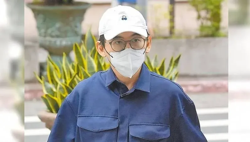 黃子佼疑自豪戀童癖！收集洋娃娃換衣服　逼女模全裸試鏡