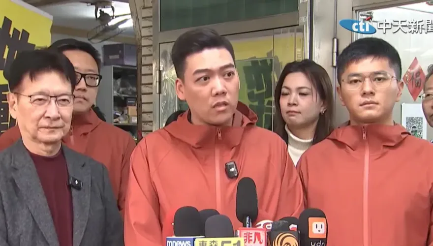 罷免吳思瑤二階連署書破萬！賴苡任：讓民進黨看到人民的力量