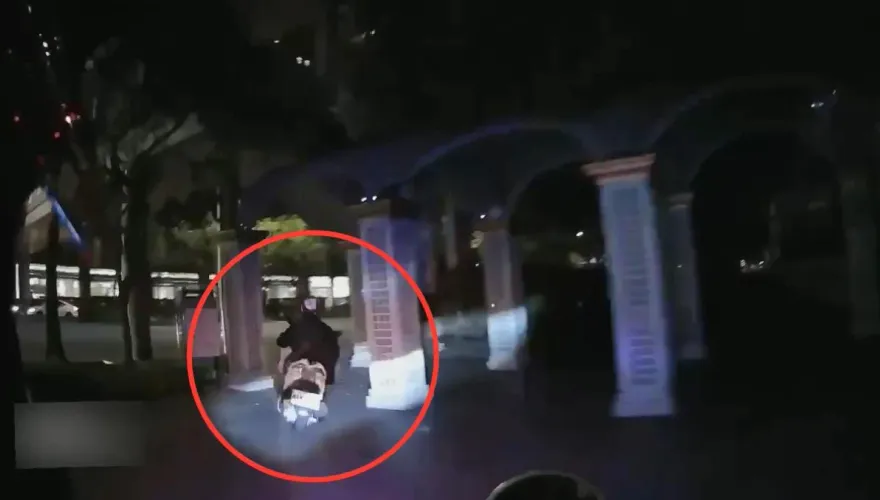 影/馬利籍黑人酒駕拒撿狂飆　警追捕負傷壓制逮人