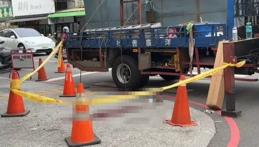 台中工安意外！工人拆招牌3F高墜落　命危送醫搶救