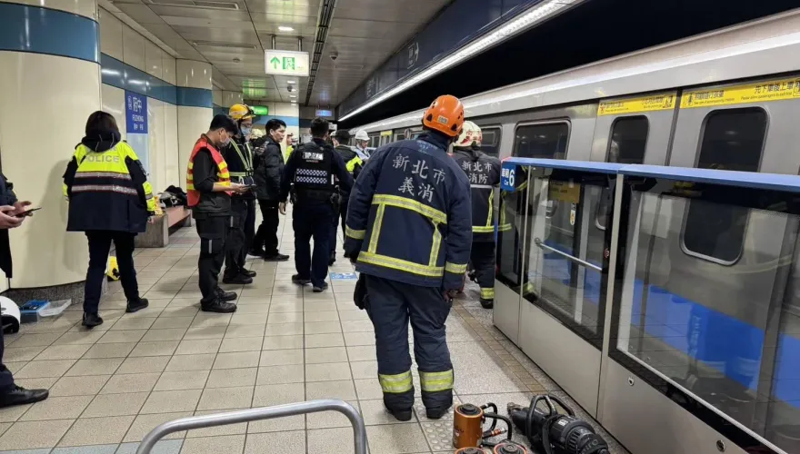 府中站女大生墜軌亡　司機心寒控北捷甩鍋