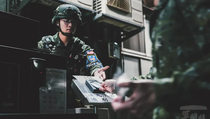「漢光41號」兵推　顧立雄：守軍完成1次海空聯合作戰