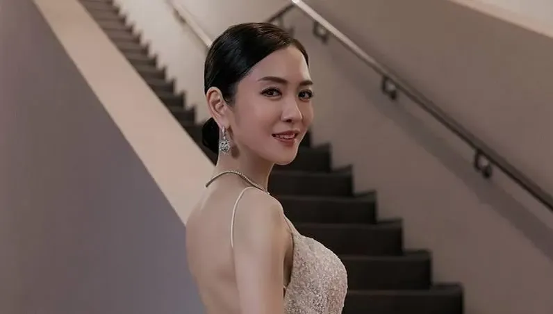 離婚3個月！楊千霈深夜曬婚禮照　突告白：最強大的靠山