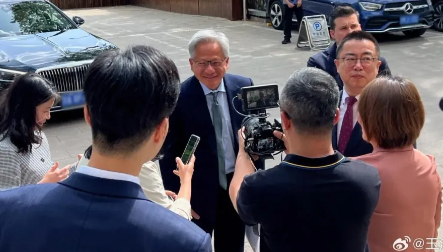 輝達晶片才被禁銷往陸…黃仁勳今現身北京引聯想