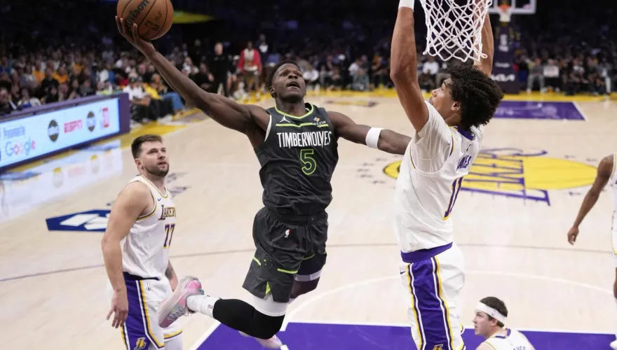 NBA/灰狼以下犯上！「蟻人」領軍大破湖人　東契奇飆37分白忙