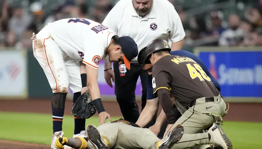 MLB/教士厄萊茲猛撞對手倒地不起　球團：意識清楚
