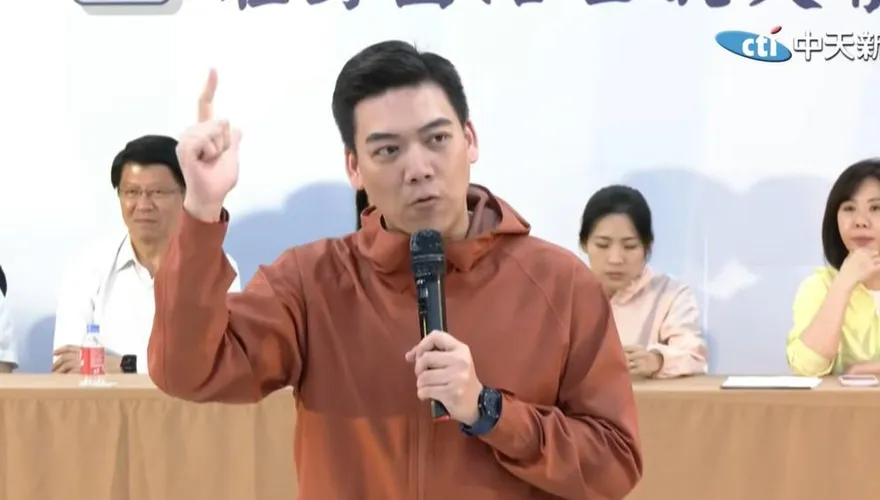嗆吳思瑤挺沒收人民罷免權　賴苡任曝提訴狀已準備3週