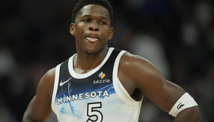 NBA/面對湖人聯防束手無策！愛德華茲：讓我感到有點困惑