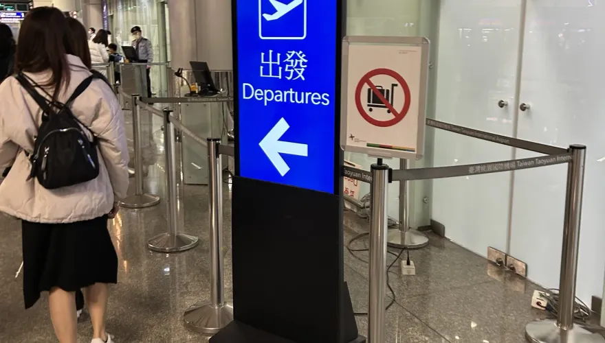 親人國外過世「遺體可搭機」嚇到她　關務署：可通關
