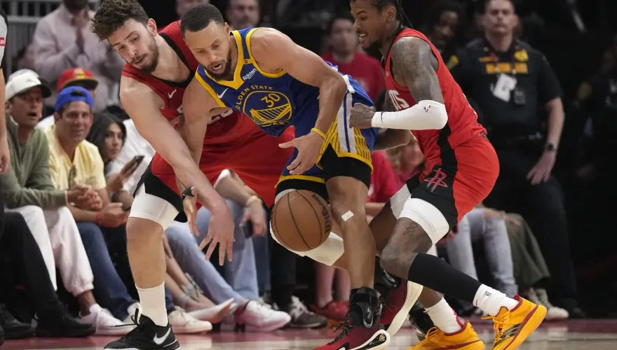 NBA/勇士慘了！士官長重摔傷退　柯瑞20分無力回天