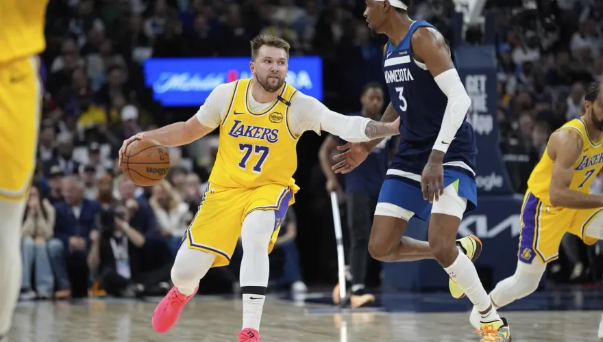 NBA/狂吐又睡不好　硬漢東契奇扛40mins表現仍失常