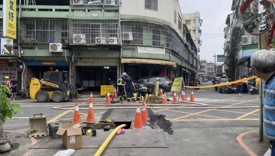 疑施工不慎！台中大里瓦斯氣爆意外　釀8人燒燙傷