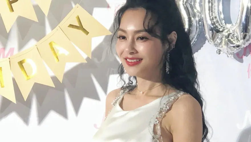 王思佳認搬家！露面曝尪「正常工作」　8年婚現況全說了
