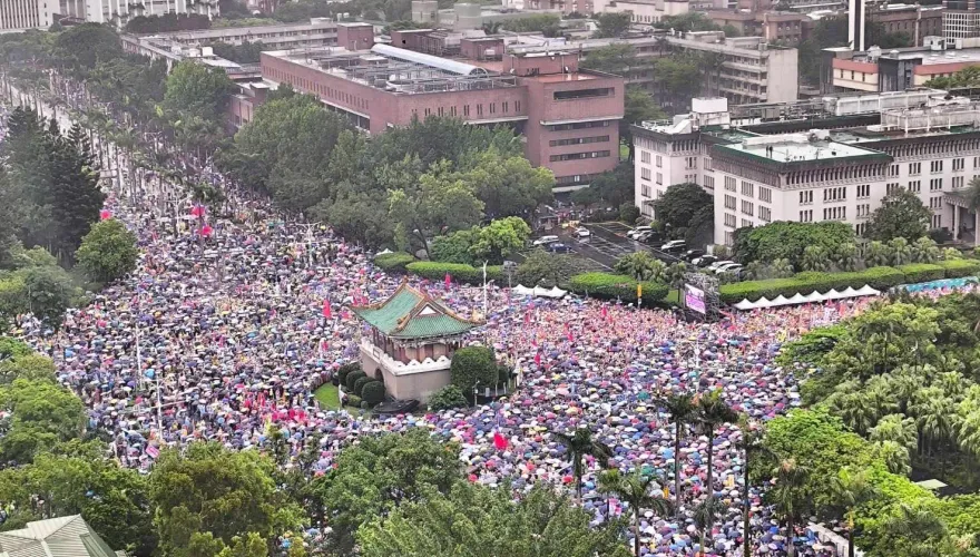 罷免賴清德開第一槍！徐巧芯宣布：全面代收所有罷免綠委連署書