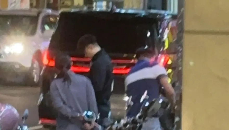 400萬名車出事！台中男違停沒拉手煞　連撞12車1女