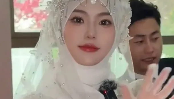 影/新娘太美遭疑「AI換臉」！陸網曝她「婚前素顏」