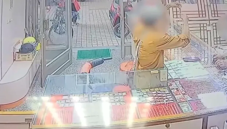 台南毒蟲佯裝顧客搶金飾！7小時後慘遭逮捕