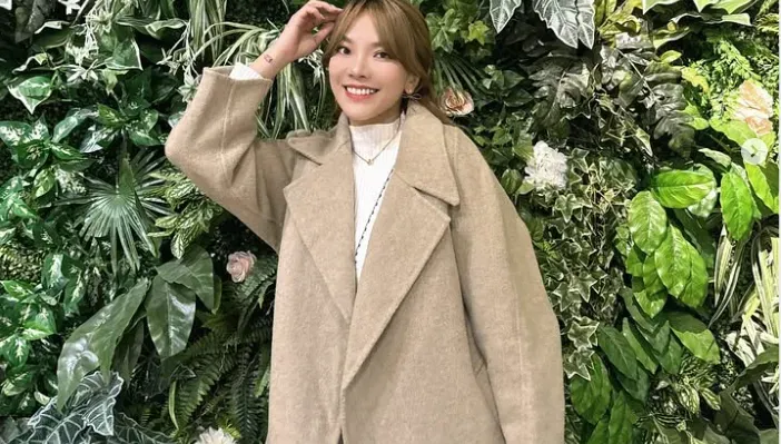 遭吳宗憲解約3個月！小優悄現身「白沙屯媽進香」　0偽裝模樣曝光