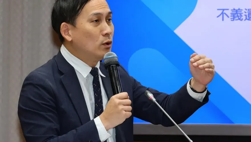 川普關稅犧牲台灣人健康？首批澳洲萊豬悄輸台 葉元之怒批賴政府