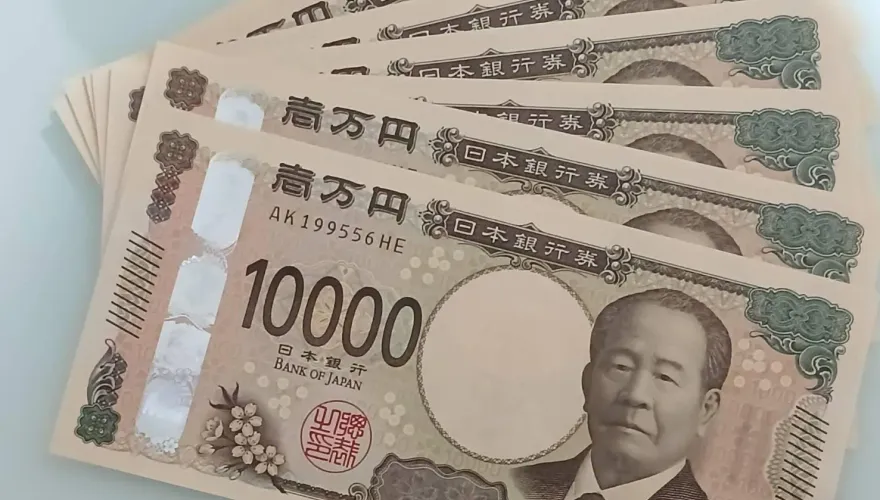 這樣換匯不塞車！日幣跳水見甜甜價　一票人西瓜卡存滿