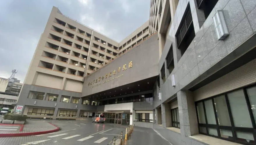 北市忠孝醫院驚悚命案　腐屍掛在室外機上