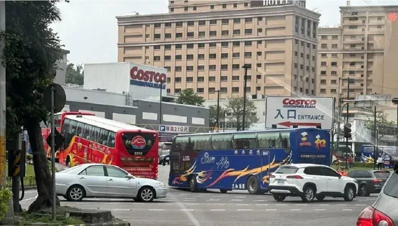 好市多被發現多輛遊覽車駛入　知情者解答：他們宜蘭來的