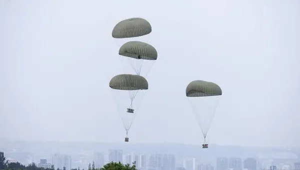 陸軍542旅實施空投接收訓練　展現聯合作戰補給效能