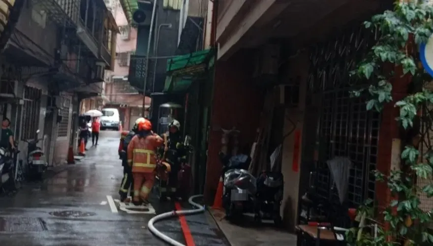 新北汐止新昌路民宅火警　幸無人受傷