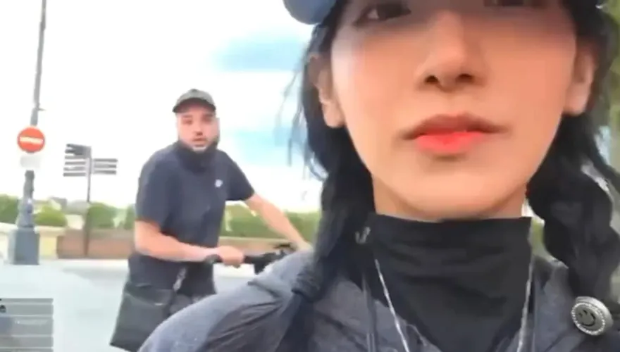 企鵝妹法國直播遇襲！突遭暴力男揮拳 狠嗆婊子畫面全拍下