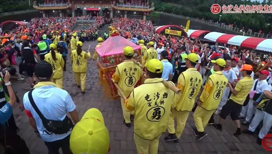白沙屯媽祖今日回宮！上午停駕通霄慈后宮